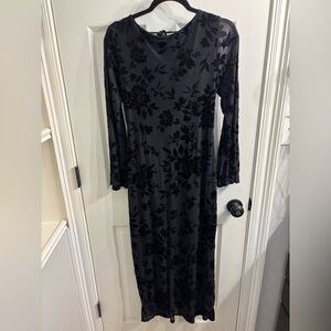 Black Floral Long Sleeve Maxi Dress